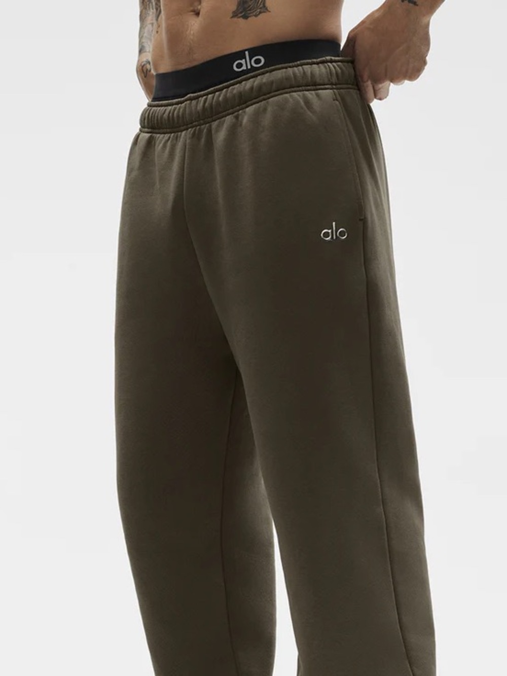 ALO Yoga Accolade Sweatpant Cuffed / Cinched Bottom - Olive Green Unisex Sweats